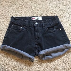 Black Levi’s Jean Shorts